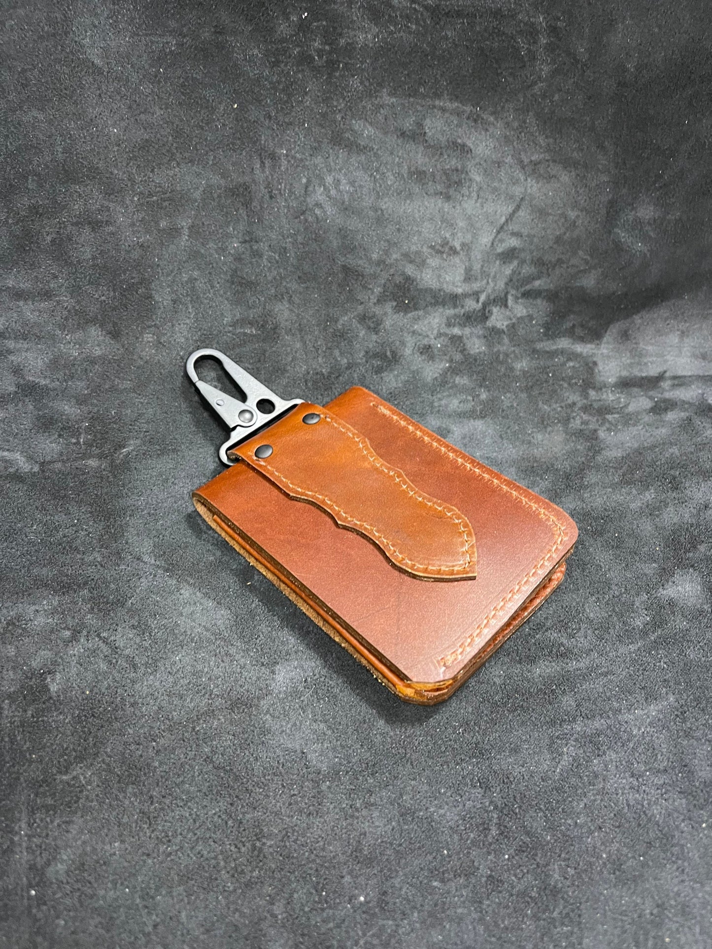 Leather billfold keychain wallet